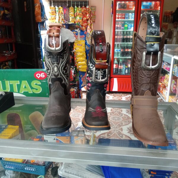 Bota cafe con diseño - Imagen 2